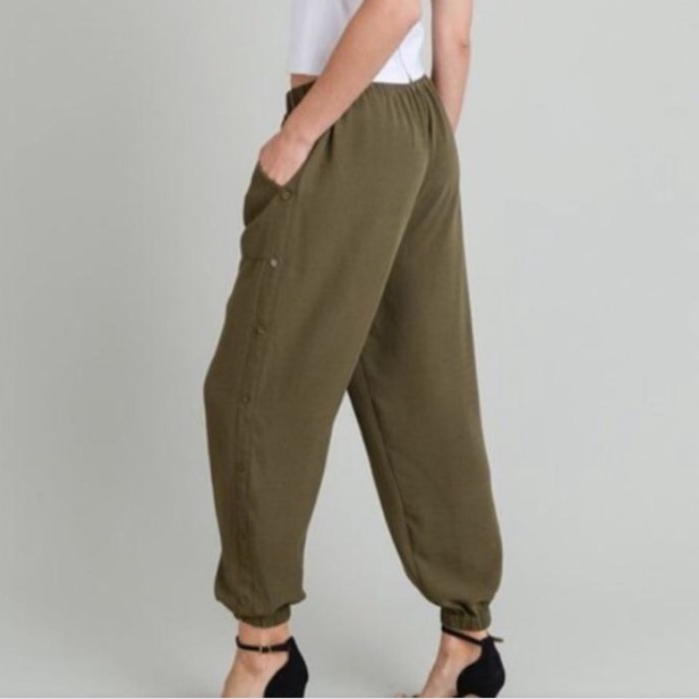 Doe & Rae OLIVE GREEN PANTS - Picture 2 of 9